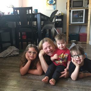 Meet your Posher, Laura